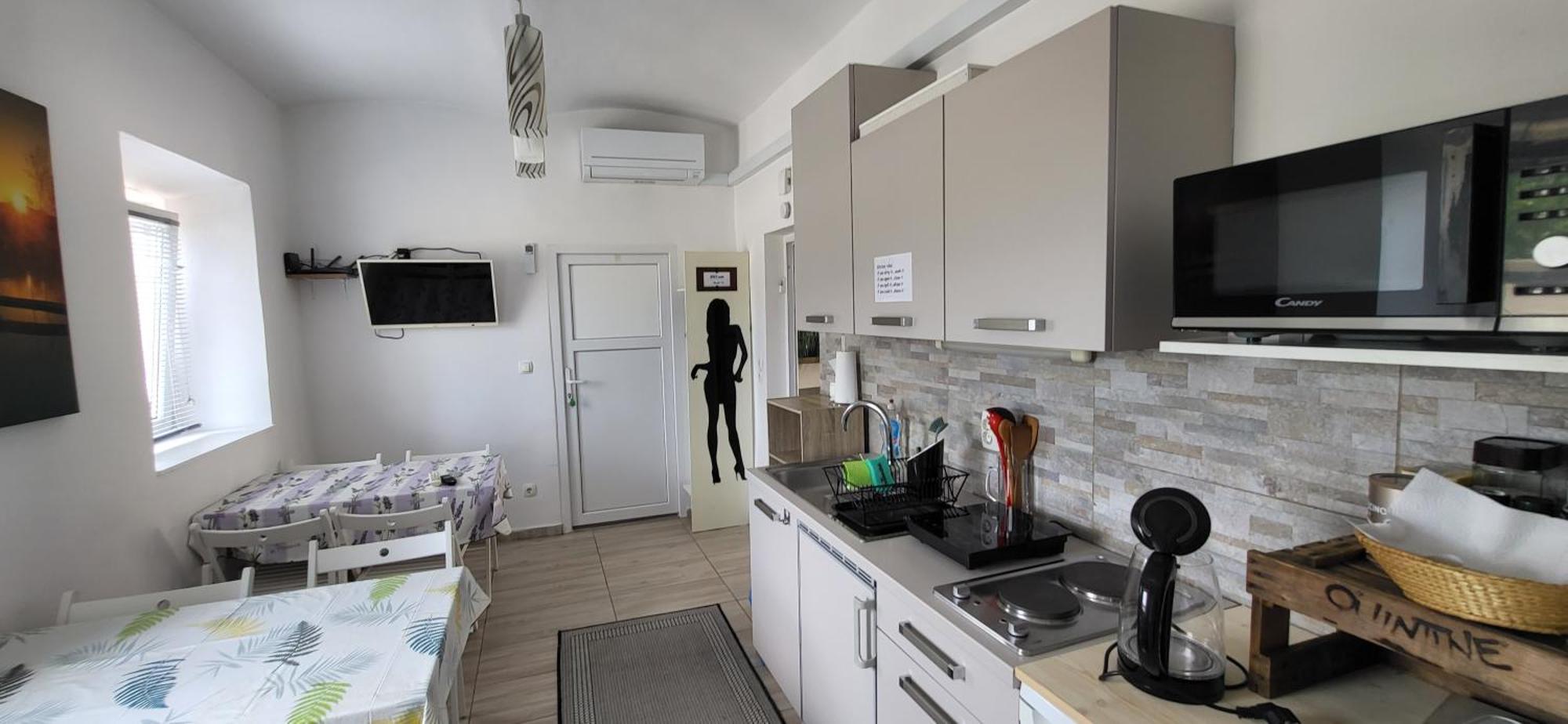 Lesce Hostel Zewnętrze zdjęcie